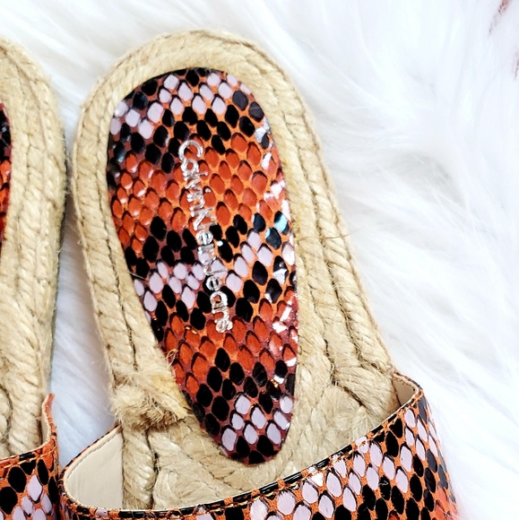 Calvin Klein SLIDES👡🆕️ ( No Box) Authentic - Picture 3 of 4